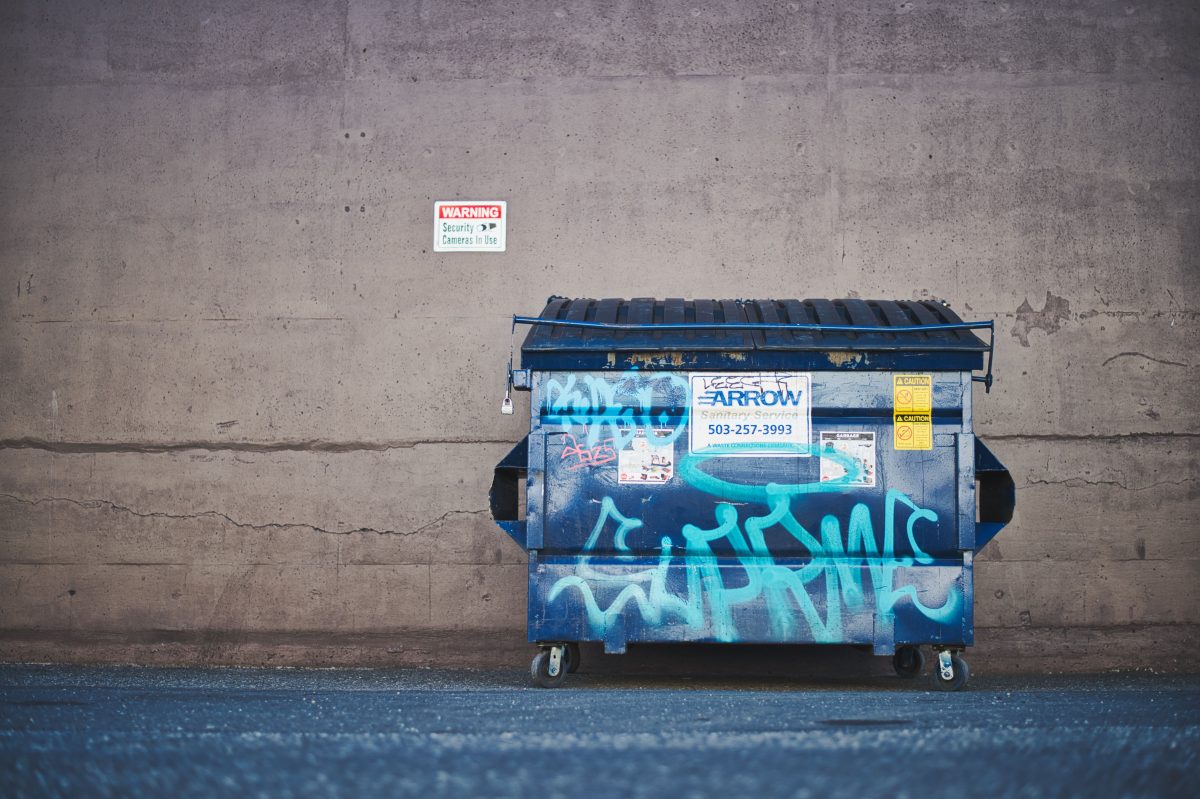 The Dos and Don’ts of Dumping Waste in a Dumpster