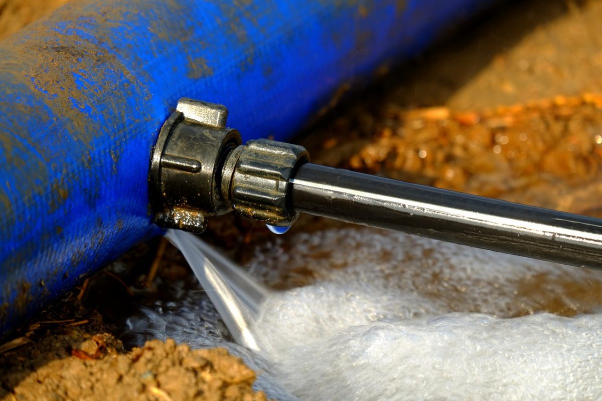 5 Top Tips to Fix a Broken Water Pipe Outside